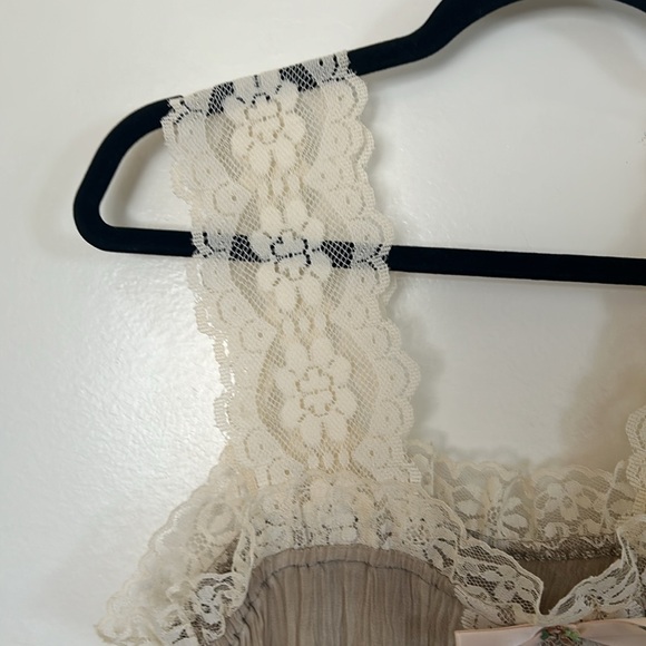 On the Rocks Blouse - Picture 4 of 11